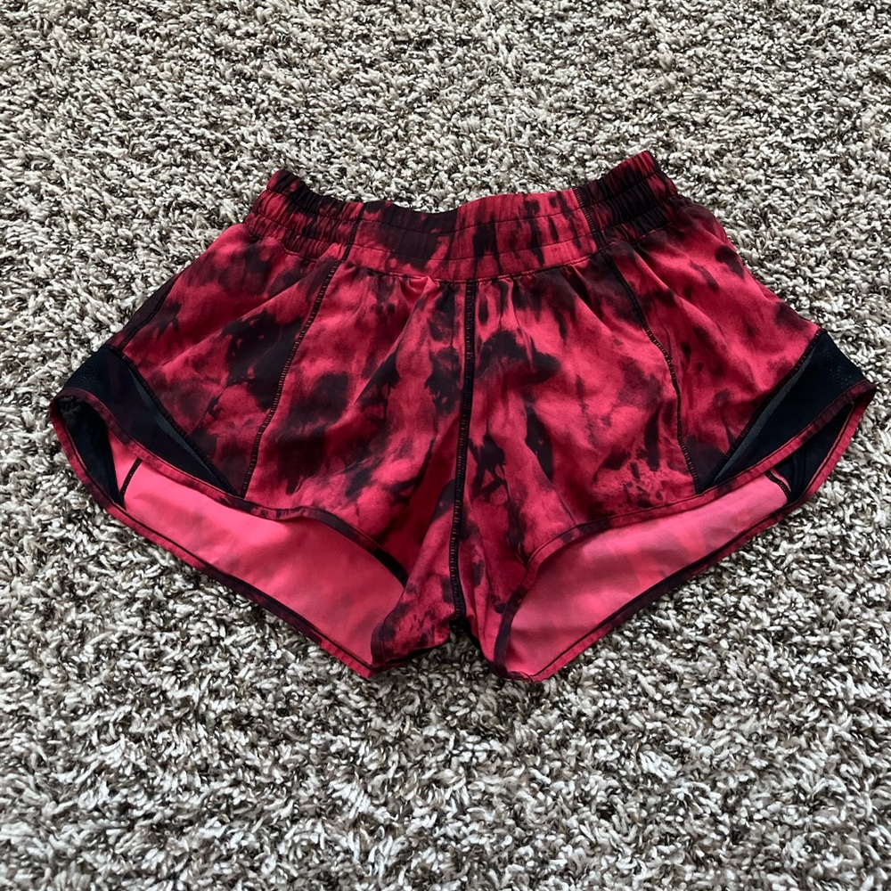 Lululemon hotty hot tie dye shorts